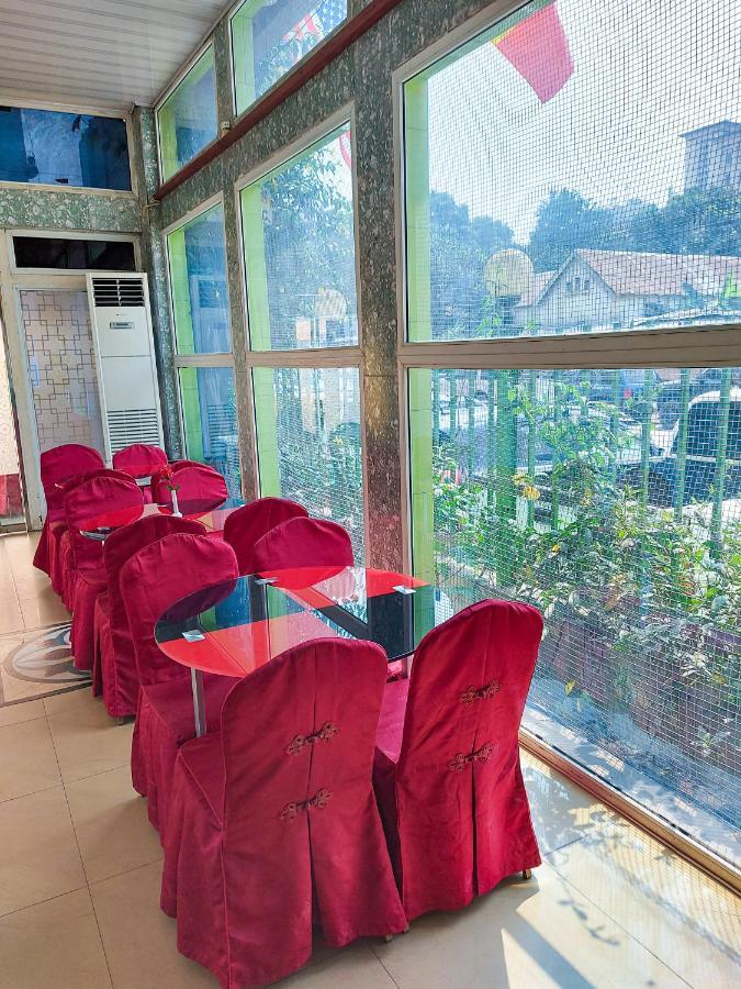 Hotel Relax Kinshasa Exterior photo