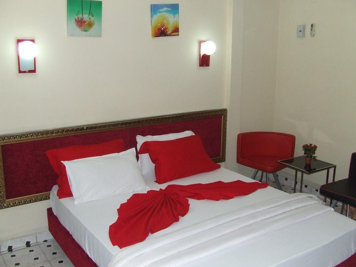 Hotel Relax Kinshasa Exterior photo